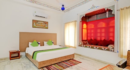 KHAKHRI HAVELI A Boutique Hotel Room Type - Heritage Jharokha KHAKHRI HAVELI A Boutique Hotel Room Type - Heritage Jharokha