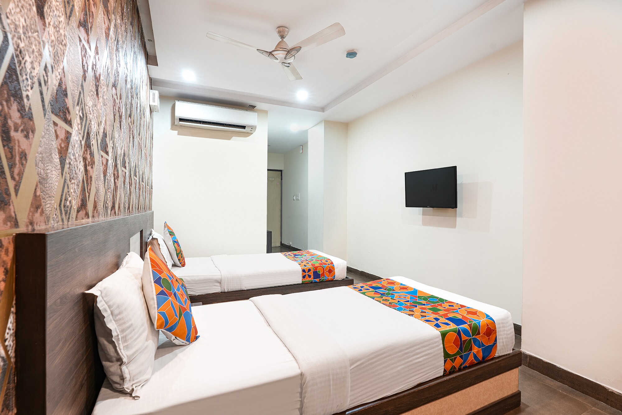 Via Indian Residency - Krishnarajapura - Tap to explore photos