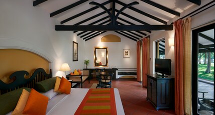 Cinnamon Lodge Habarana Room Type - Superior King Lake View