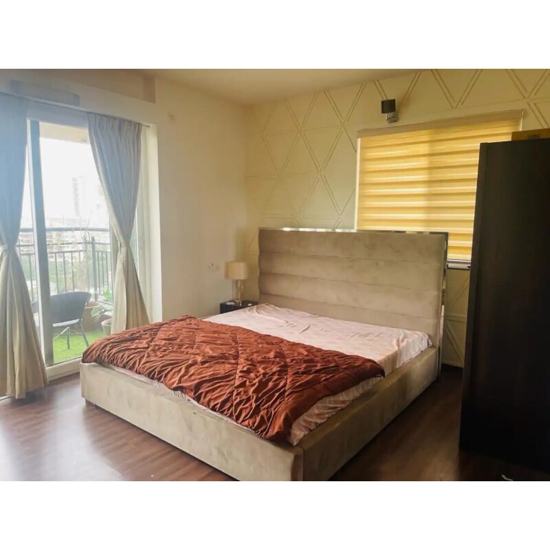 Lavish 3BHK High Rise Apartment - Tap to explore photos
