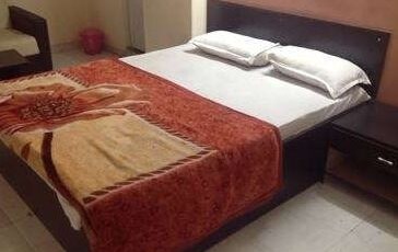 Hotel Anand Palace Room Type - Deluxe