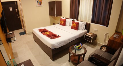 Mohiraj Hotel Room Type - Deluxe Room