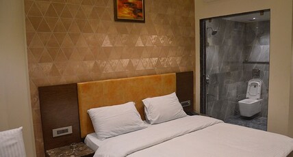 Parklane Hotel Room Type - SUPER DELUXE ROOM
