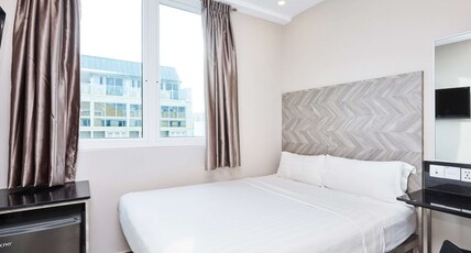 ibis Budget Singapore Ruby Room Type - Deluxe Room with 1 Double Bed