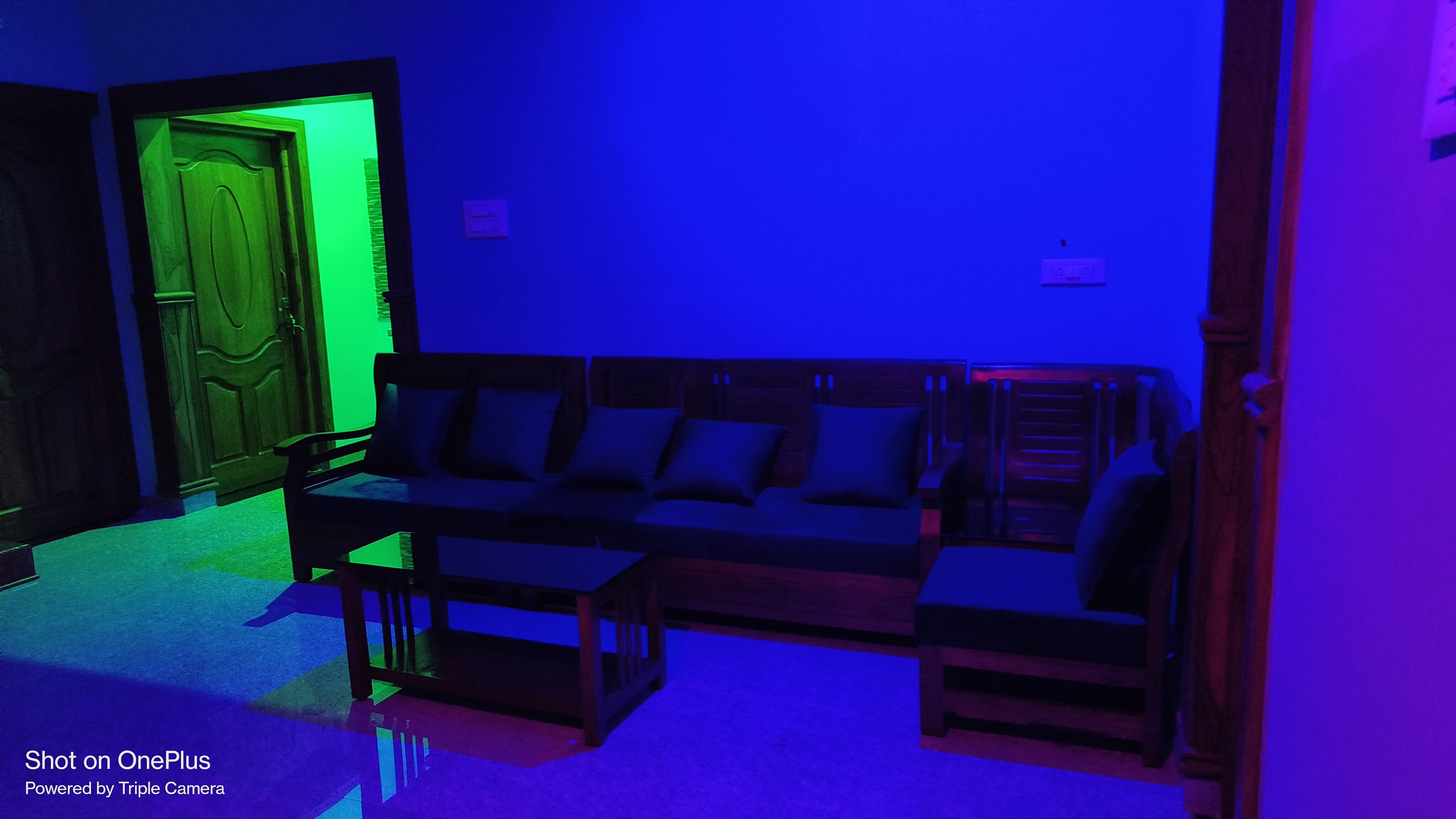 SUPER CHARAL - Tap to explore photos