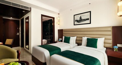 Deventure Sarovar Portico Patel Nagar Room Type - Executive room - 2 Single Beds