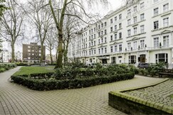 Address of Tudor Court Hotel