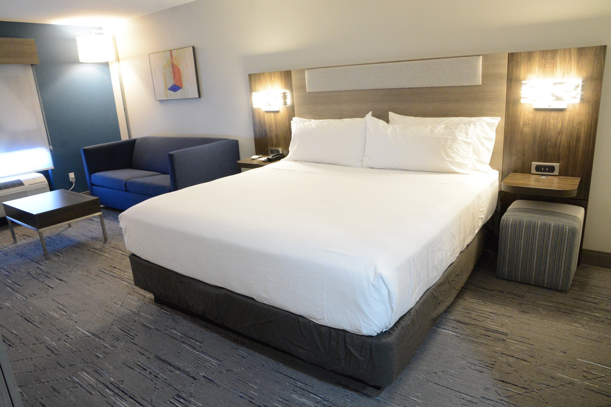 Holiday Inn Express ATHENS - Tap to explore photos