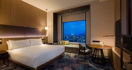 Hilton Hiroshima Room Type - KING PREMIUM CORNER ROOM
