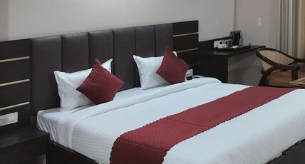 Hotel Ram Janki Palace Room Type - Deluxe Room
