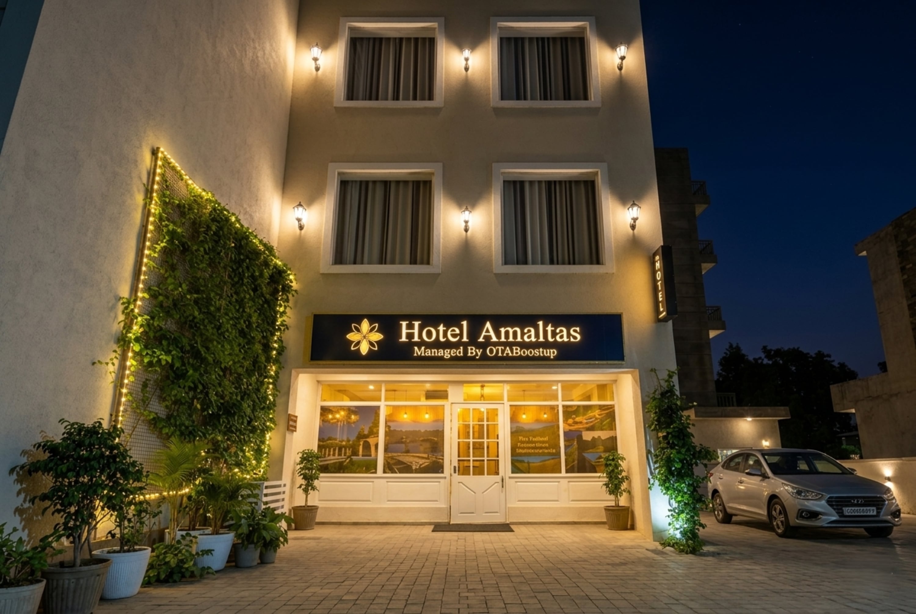 Hotel Amaltas Nayagaon Near PGI & PEC College - Tap to explore photos