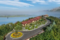 Taj Dal View, Srinagar