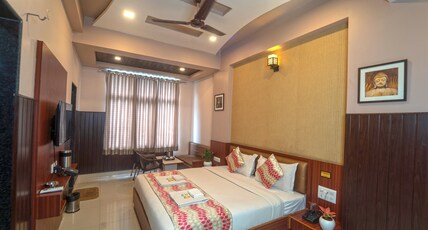 Oasis Park Room Type - Deluxe Double Bed Room