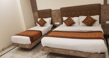 Hotel Klick International Room Type - Triple Room With WiFi