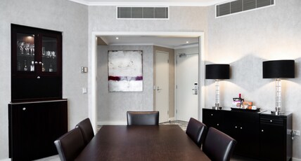 InterContinental Adelaide Room Type - 1 Bedroom Suite City View