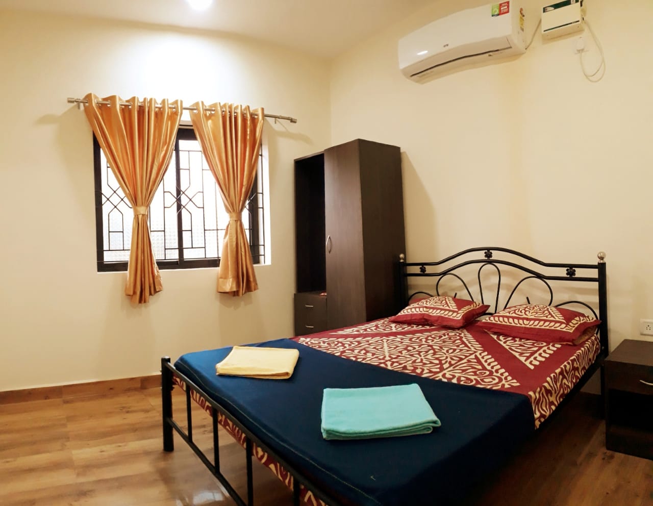 Aspire Holiday Homes | 1 BHK Apartment - Tap to explore photos