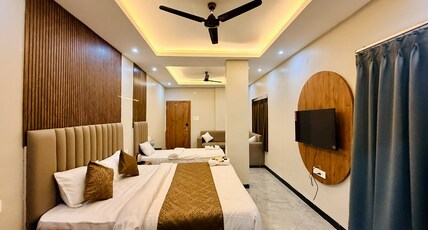 Revelon Grand Hotel Room Type - Family Room