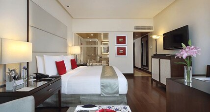 The Oberoi, Mumbai Room Type - Bay View Rooms
