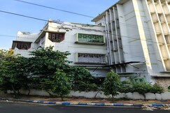Hotel Galaxy Inn