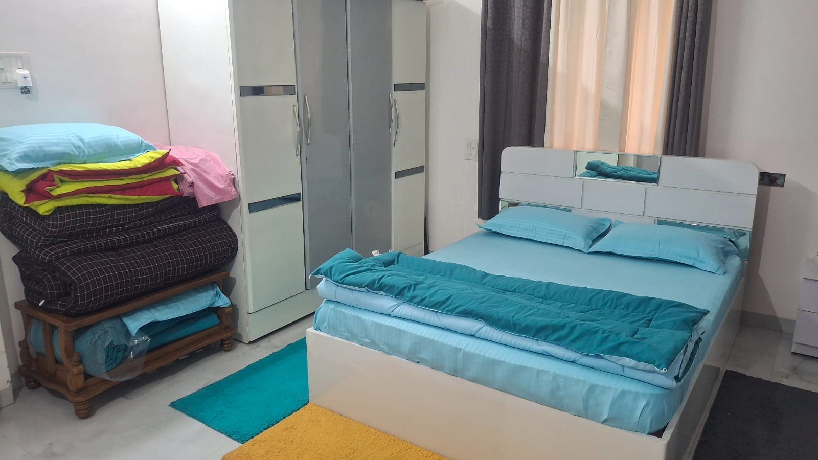 Vaishnav Apartment for Homestay - Tap to explore photos