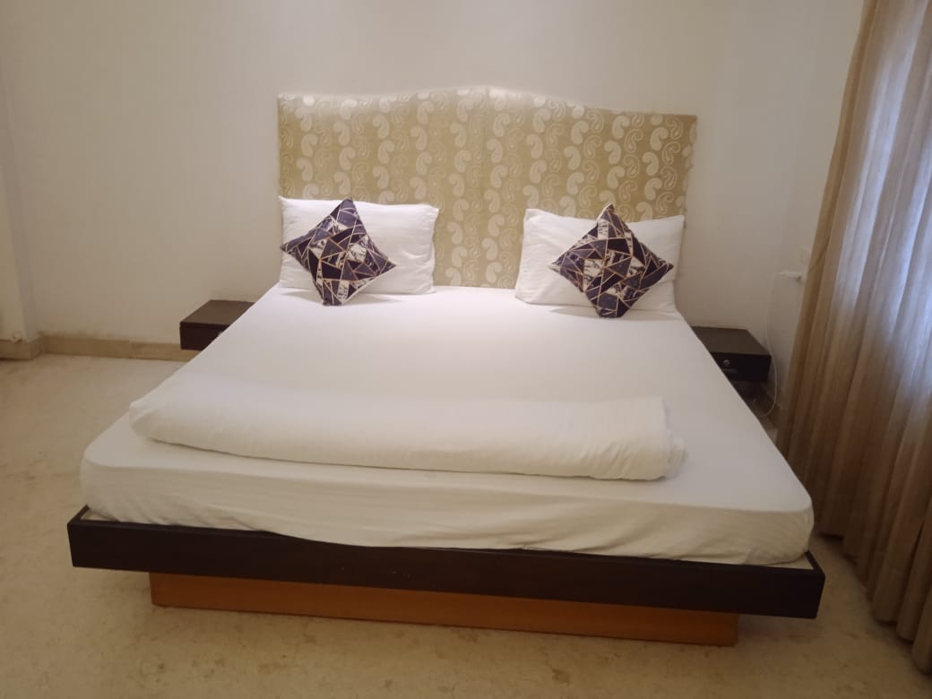 BFL Guest House Bangalore - Sanskriti Pearl - Tap to explore photos