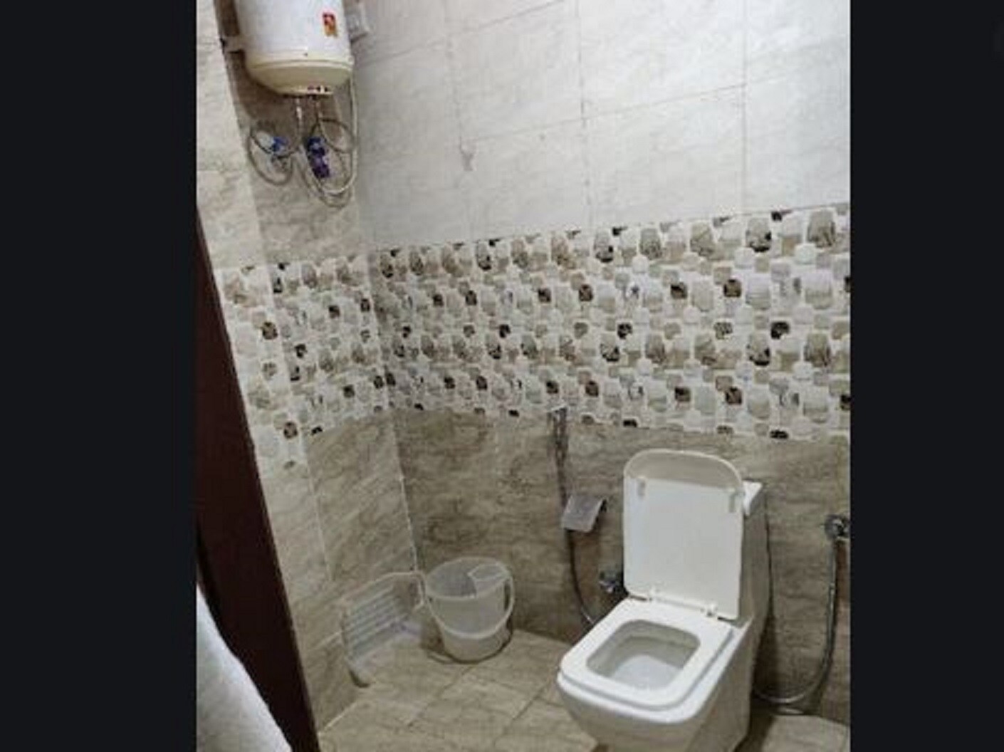 Hotel Raj In - Tap to explore photos