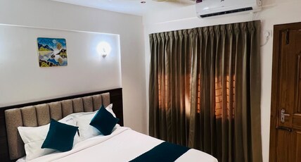 HOTEL TRIVA Room Type - Deluxe Double AC with Balcony