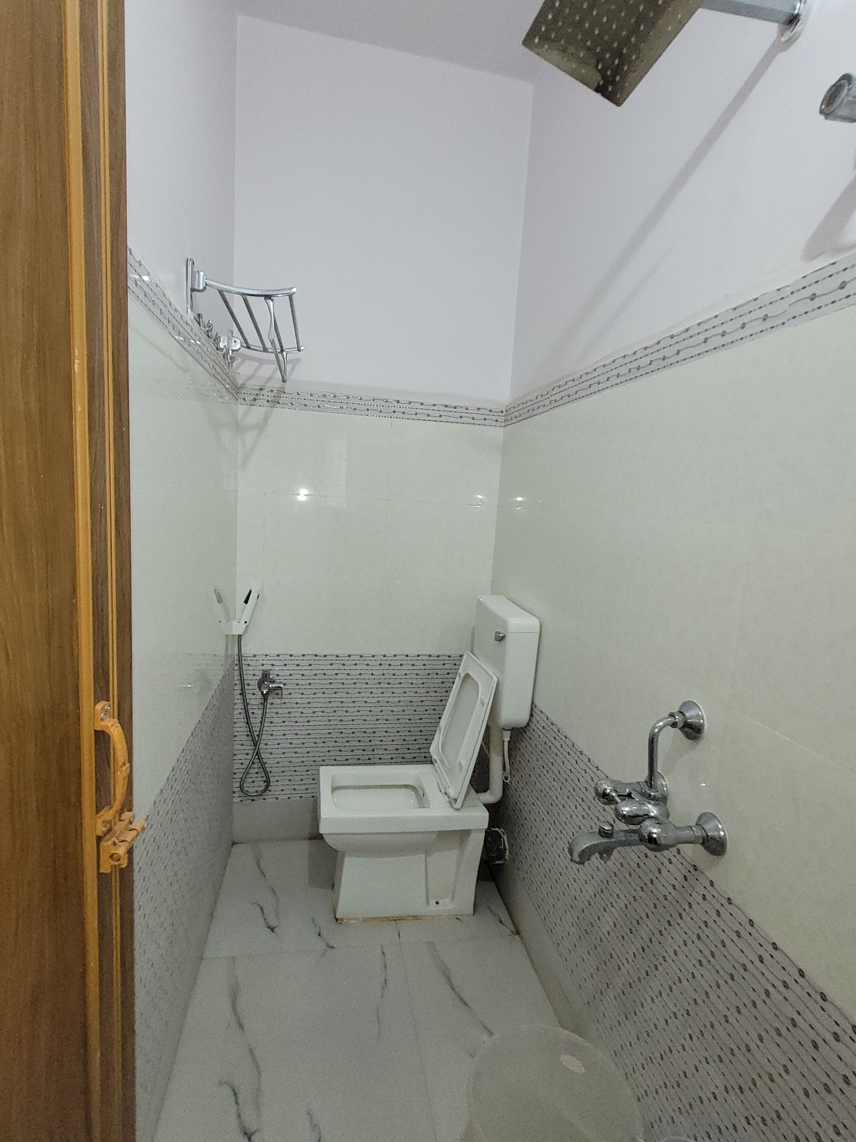 Asian Lodge - Tap to explore photos