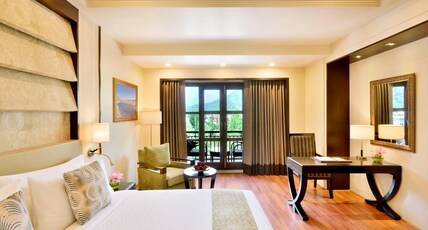 Four Points by Sheraton Srinagar Room Type - Traditional King Room