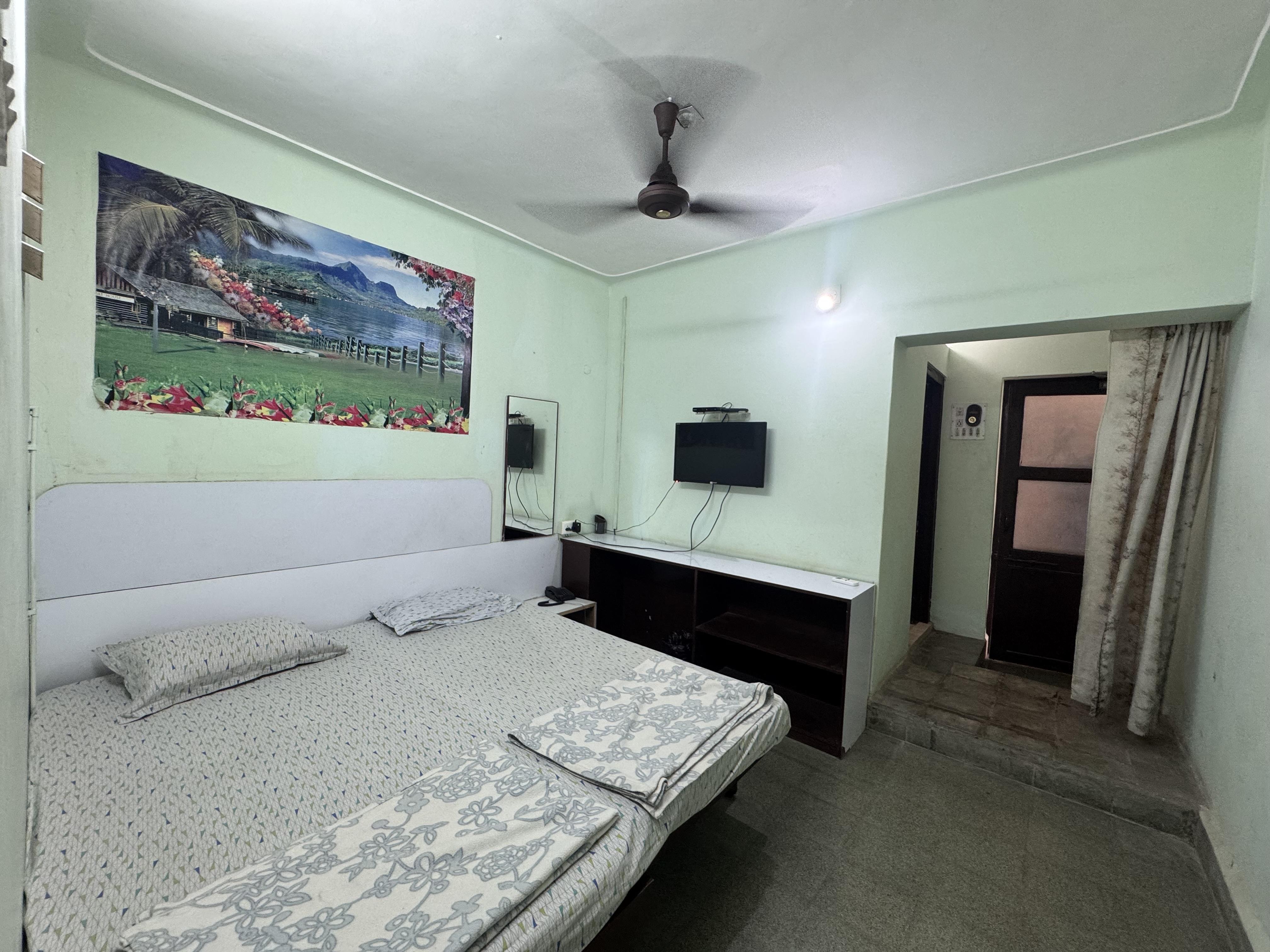 Hotel Satkar - Tap to explore photos