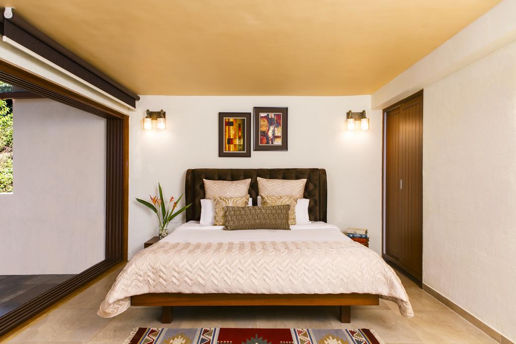 sapphire hospitality Near Drem mall LBS Marg - Tap to explore photos