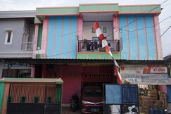 Hotel O Athirah Kost Near Permandian Wisata Istana Mappala