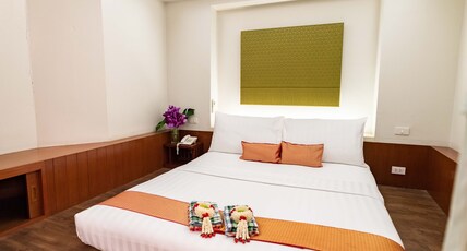 Dang Derm Khaosan Room Type - Superior Room with Bathtub