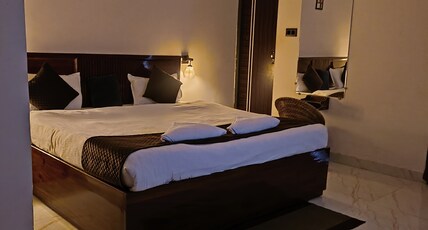 The Vista Residency Room Type - STANDARD ROOM NON-AC