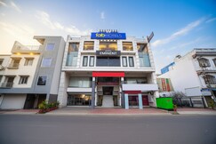 FabHotel Eminent - Patel Nagar, Oriental University