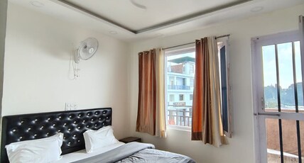 GLIDERS INN Room Type - Skyline Deluxe ( With Private Balcony)