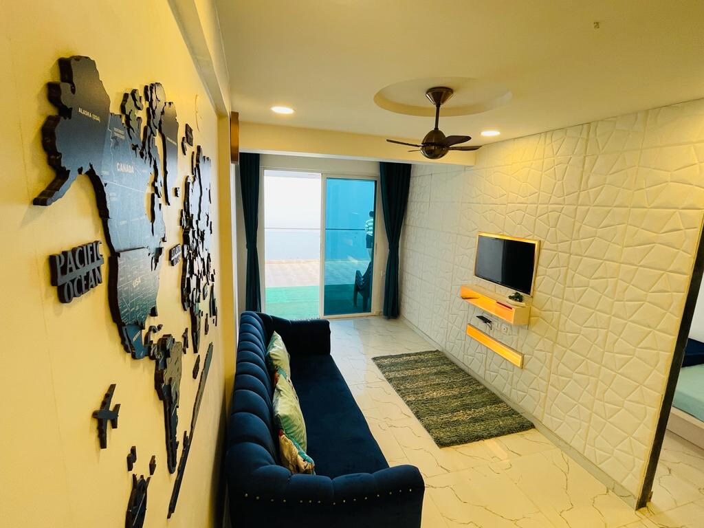 Waves Sea view Luxury Suite Seascapes - Tap to explore photos