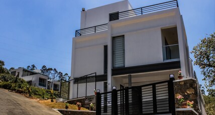 Silver Mist | Rooms & Kitchen Room Type - ECONOMY VILLA (ANNEXE-2) - Three Bedroom Silver Mist | Rooms & Kitchen Room Type - ECONOMY VILLA (ANNEXE-2) - Three Bedroom