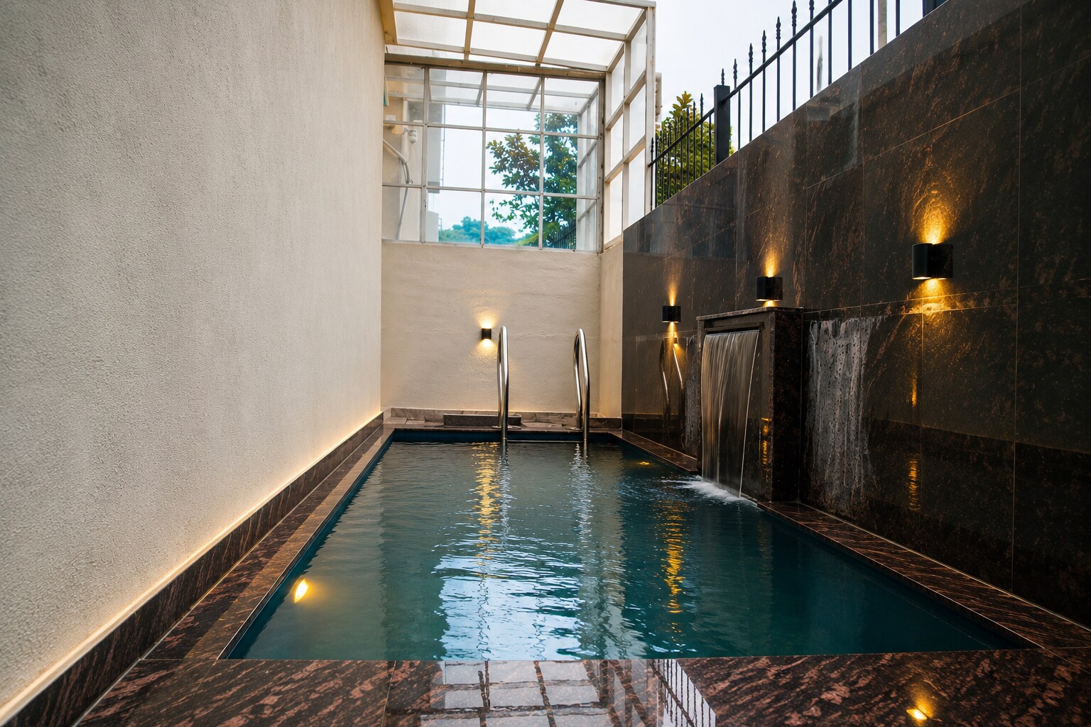 Vista Cozy Nest 3BHK With Private Pool - Tap to explore photos