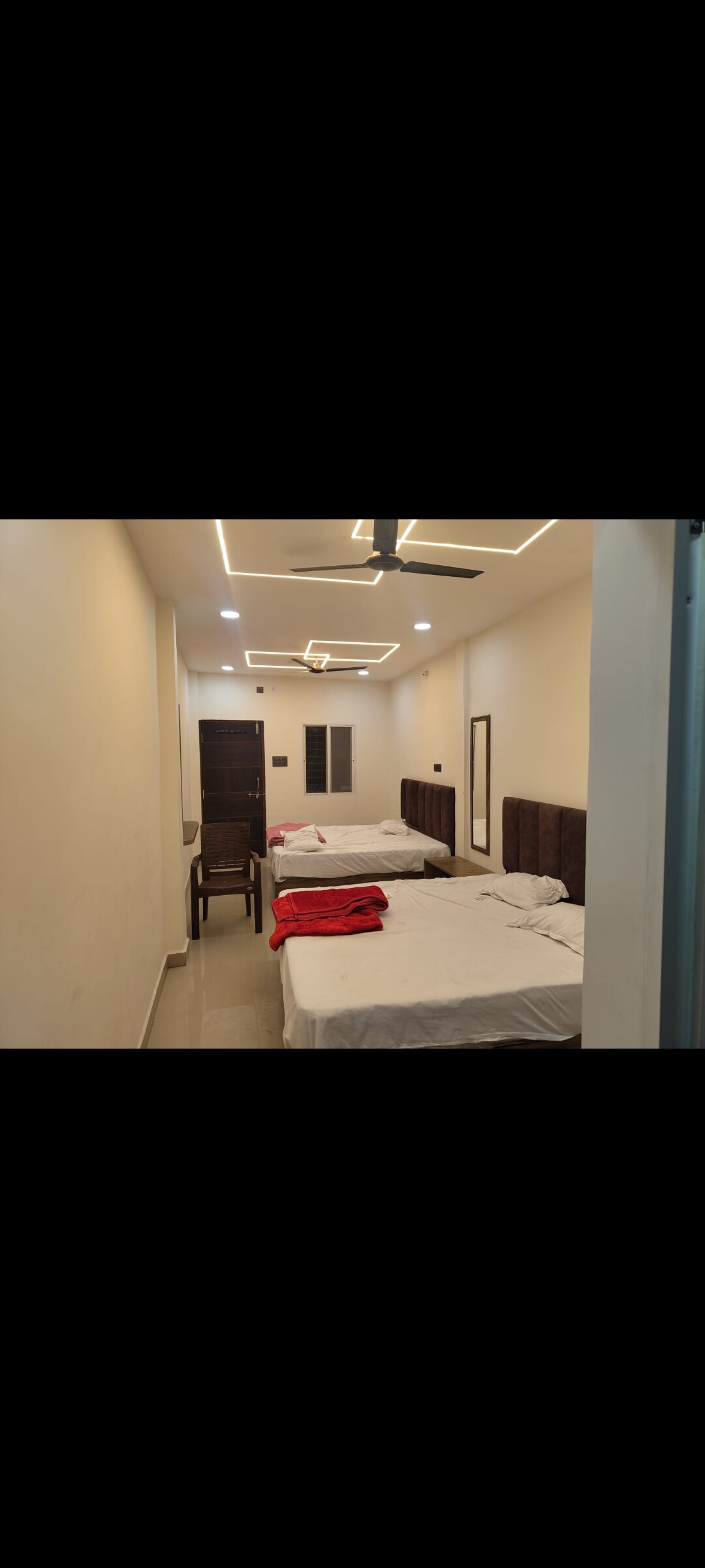 Hotel Alka Shree - Tap to explore photos