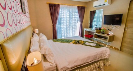 Retro 39 Hotel Bangkok Room Type - Deluxe Room