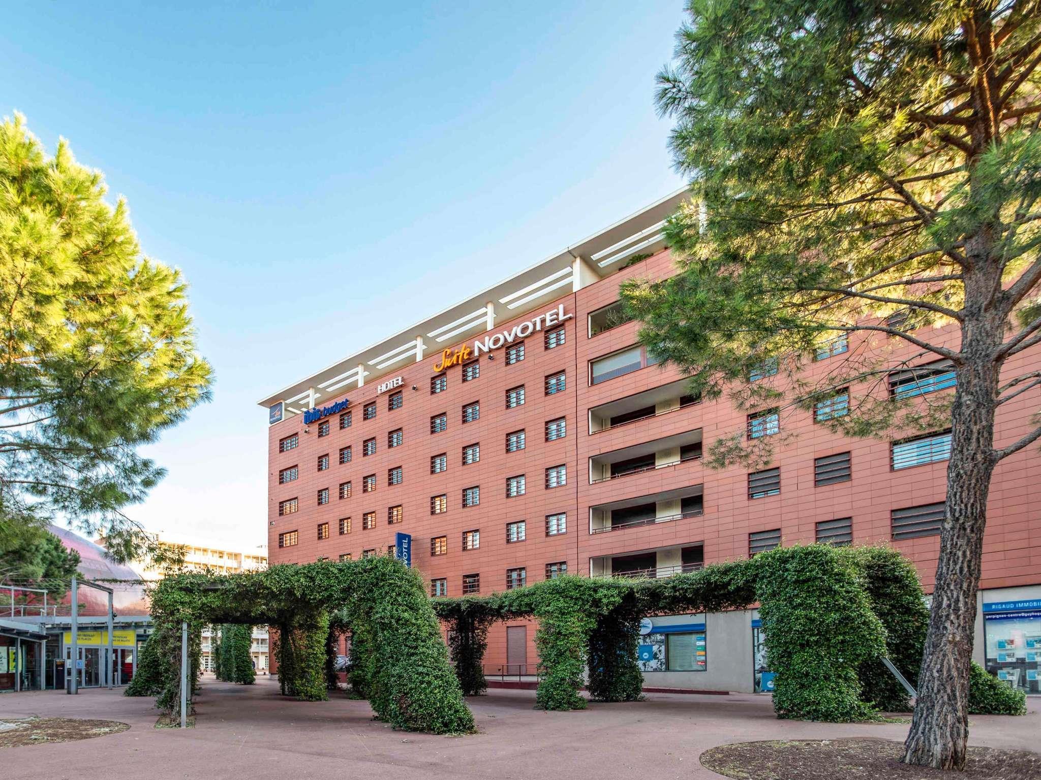 NOVOTEL SUITES PERPIGNAN CENTRE - Tap to explore photos