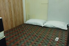 Cozy Ac Double Lemon Room Mumbai Nr Metro Stations