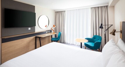 Holiday Inn Coventry M6, J2, an Ihg Hotel Room Type - 1 Queen Standard