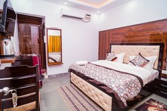 Golden Residency