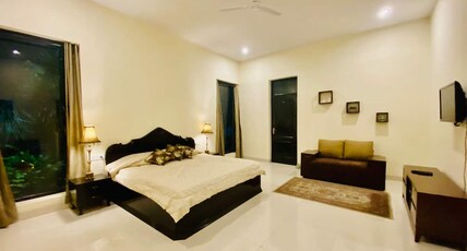 Spring Gardens farm Villa near Airport Room Type - FAMILY SUITE ROOM W. LAWN/BALCONY AND PARKING