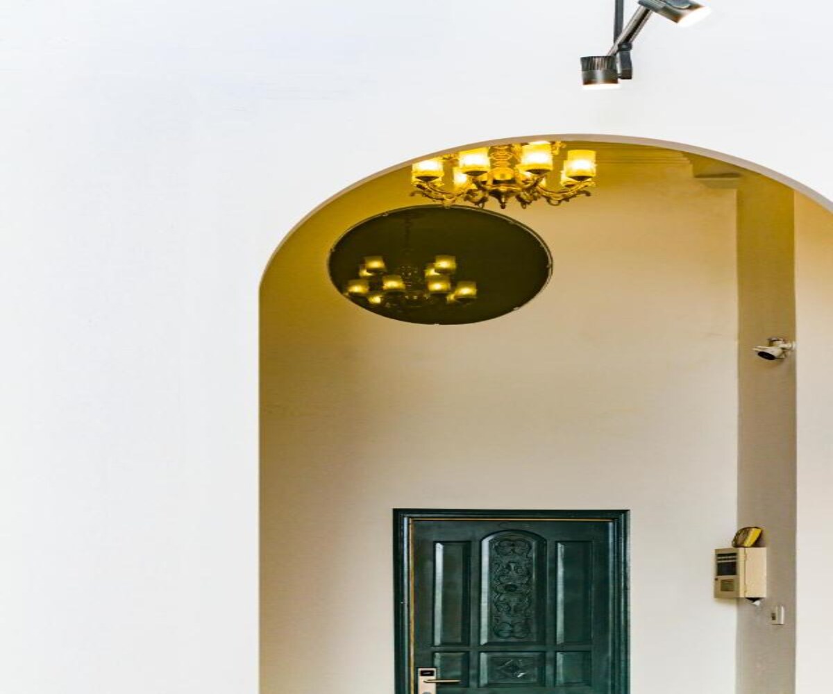 9 Hostel and Suites - Tap to explore photos
