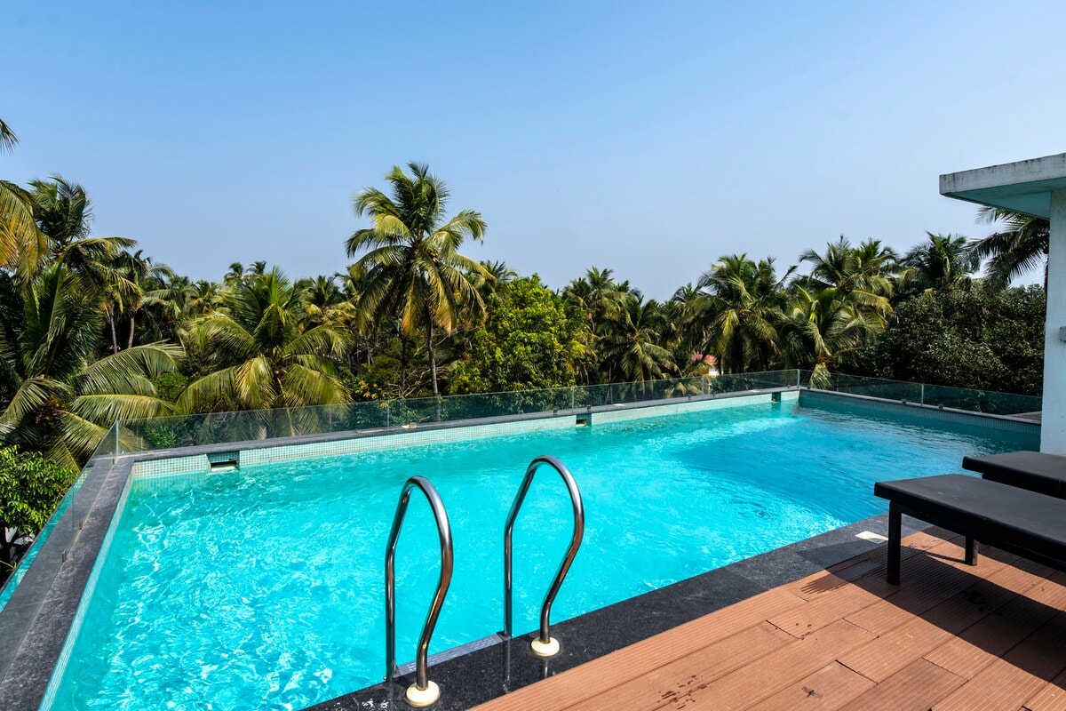 Staymaster 001 1BR AC Wi Fi Calangute - Tap to explore photos