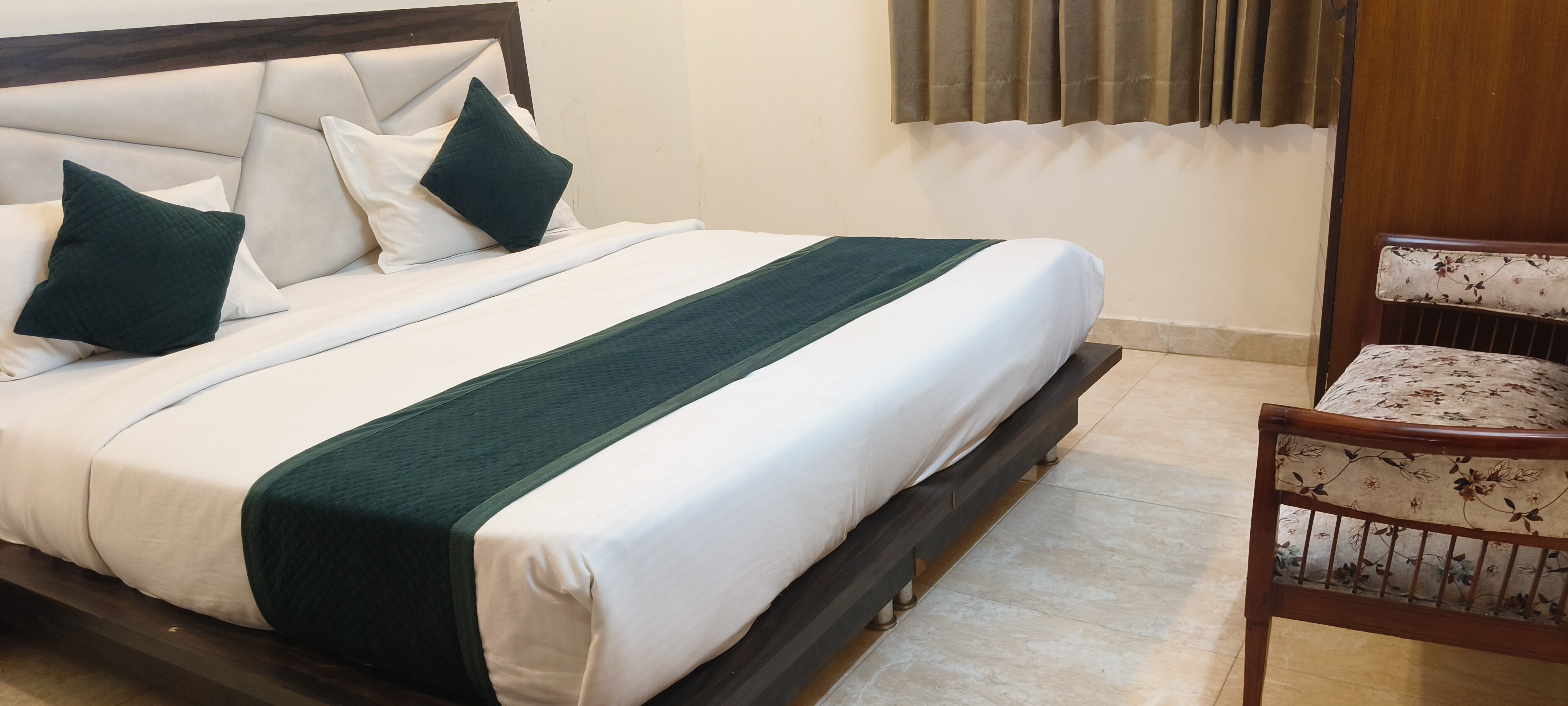 Hotel Ziva Regency - Tap to explore photos