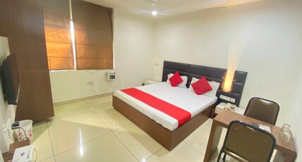 Hotel Sartaj Room Type - Super Deluxe Room